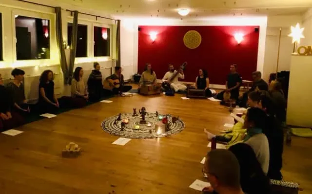 Jahresausklang – Kirtan & Keks